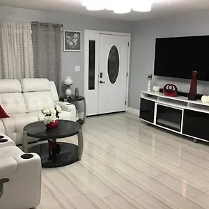  Holiday home Mary's Luxury House